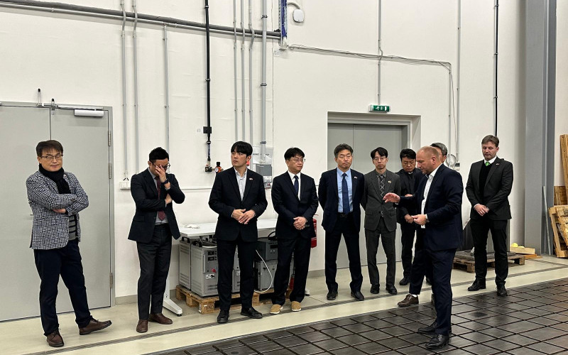 KOREAN VISIT IN VÚTS WITH CZECH BATTERY CLUSTER